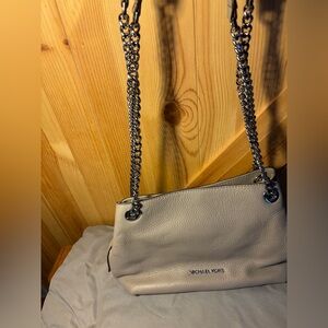 Micheal Kors Gray Leather Purse